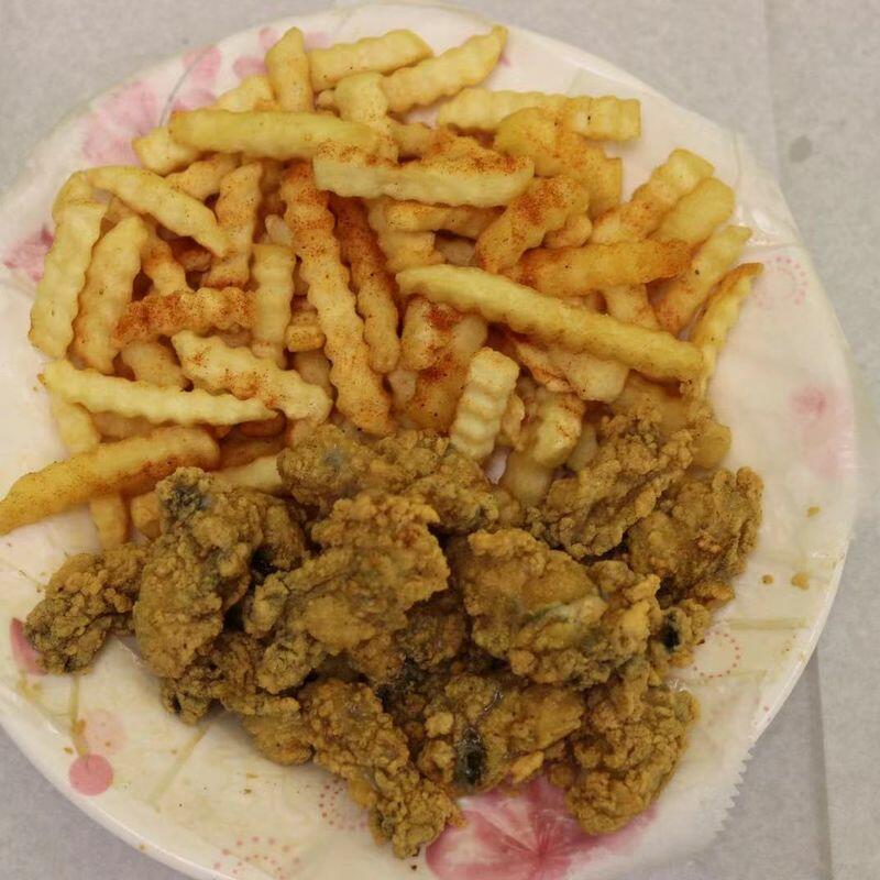 8 oz Oyster Meat w.Fries