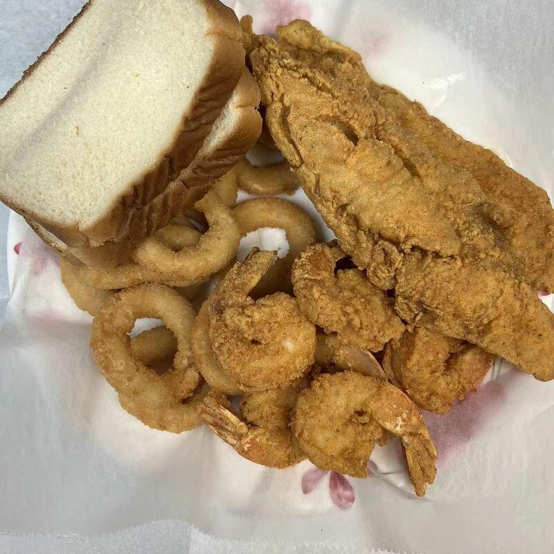 2 Whitings and 0.5 lb Shrimp with Onion Rings